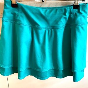 EUC Athleta Skort/Skirt in teal green - size XS